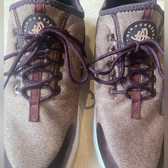 Women’s Nike Air Hurache Sporty Purple Running Shoes Size 8.5 - Picture 5 of 14